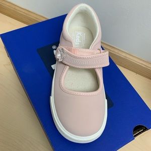 Ella Mary Jane Keds